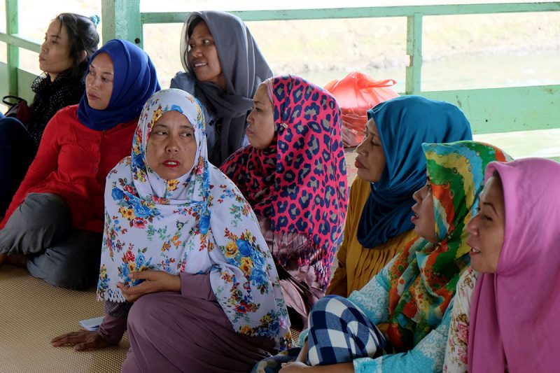 Fisherwomen's meeting in Cambaya, Makassar